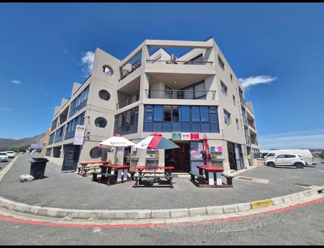 2 BEDROOM APARTMENT FOR SALE IN GANSBAAI CENTRAL